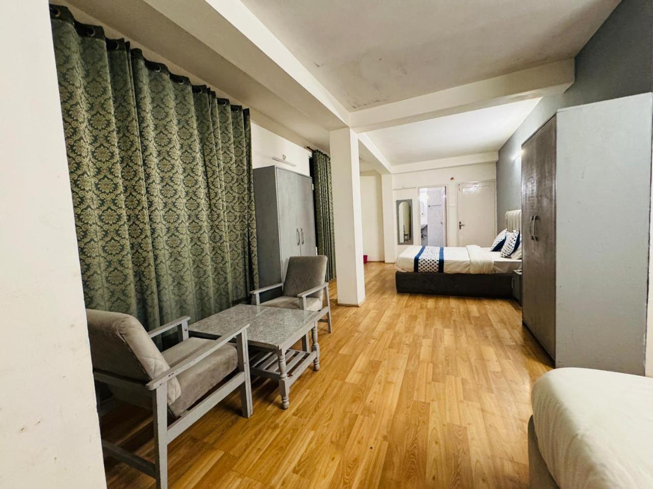 Hotel New # Link Way # Near Zing Bus Stand Manāli Exterior foto