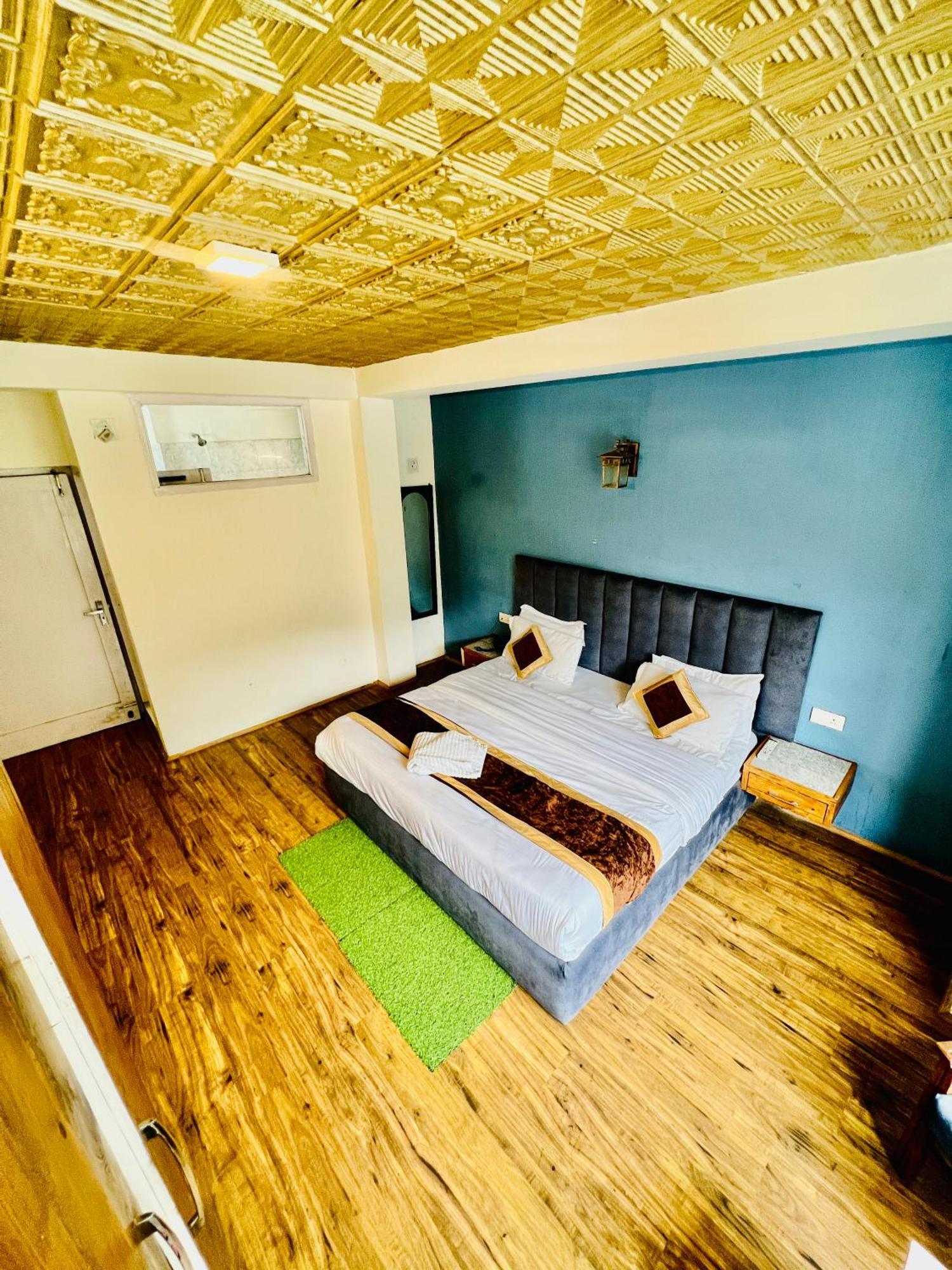 Hotel New # Link Way # Near Zing Bus Stand Manāli Exterior foto